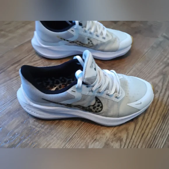 Nike Winflo 8 Premium White Leopard Women's Shoes - Picture 12 of 14